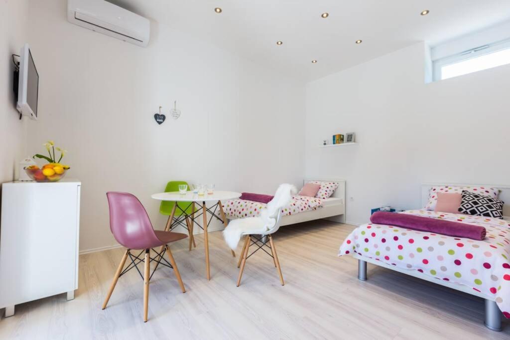 Candy Ap.-Near Center,Bus,Beach+Free Parking Place Zadar Dış mekan fotoğraf
